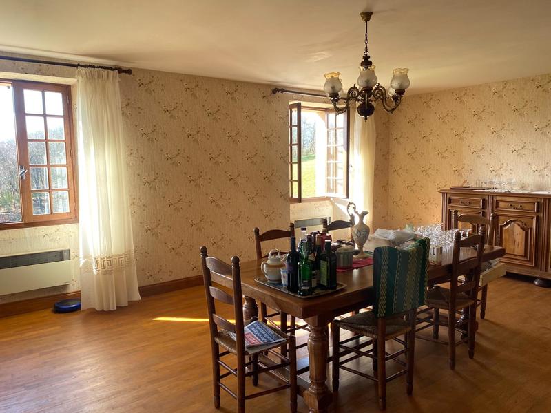 Maison - 273 m² - 8 pièces