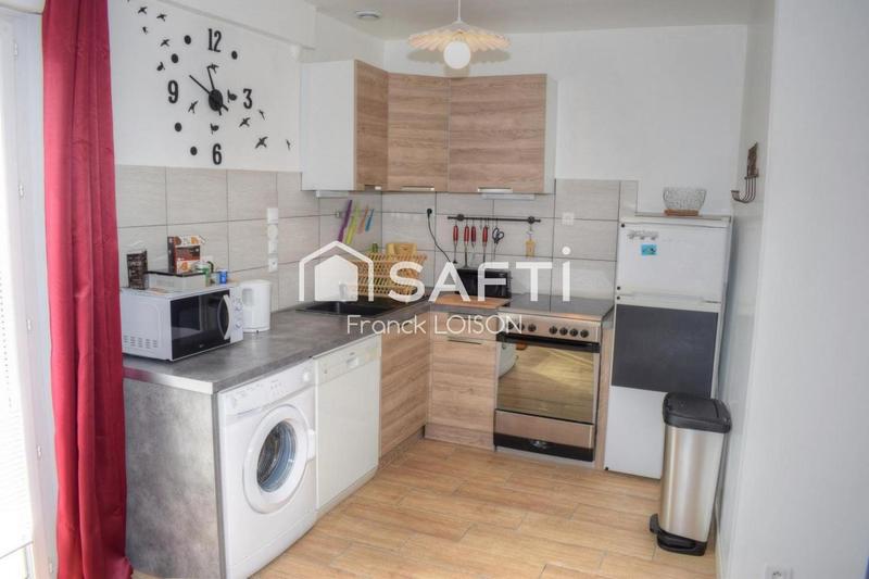 Maison - 225 m² - 8 pièces