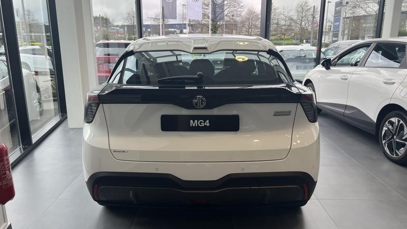 Mg Mg4 Standard 51kWh 125kW