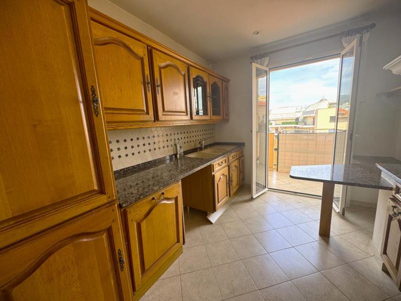 Appartement - 83 m² - 3 pièces