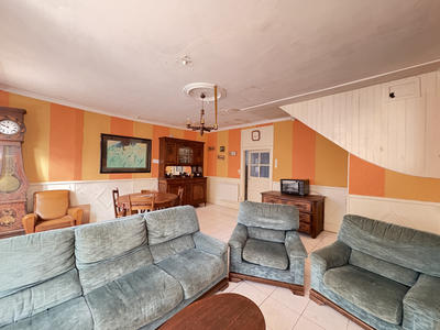 Maison de village - 208 m² - 8 pièces