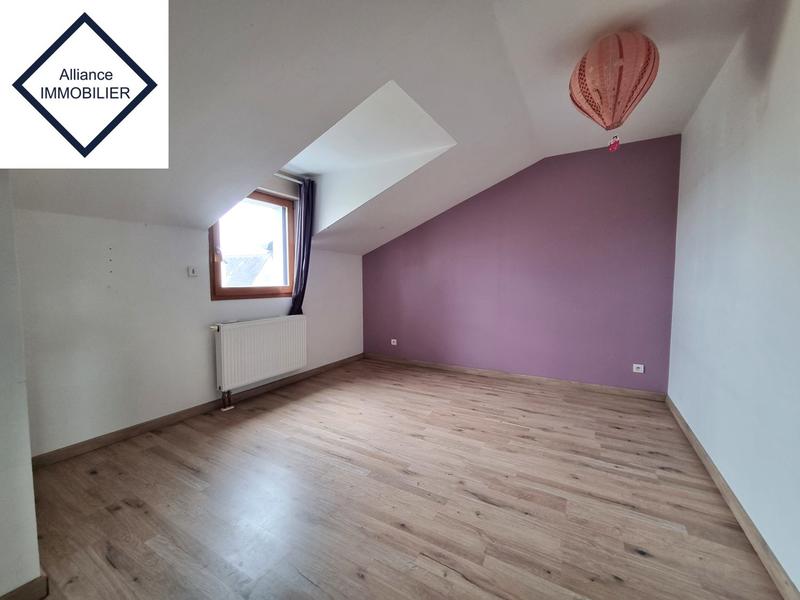 Maison - 215 m² - 8 pièces