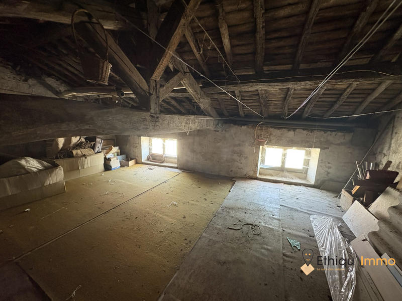 Maison ancienne - 120 m² - 10 pièces