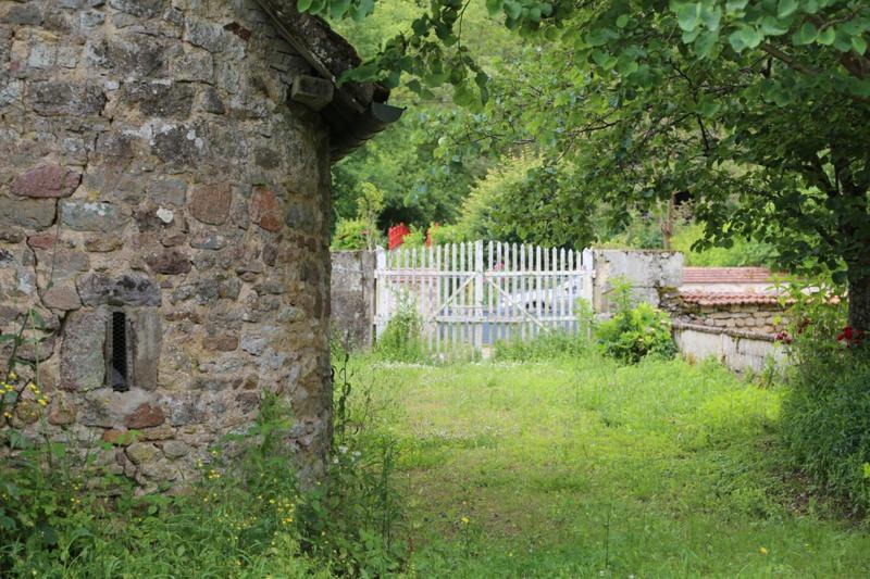 Maison ancienne - 160 m² - 3 pièces