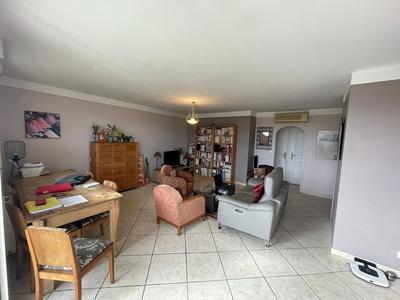 Appartement - 100 m² - 5 pièces