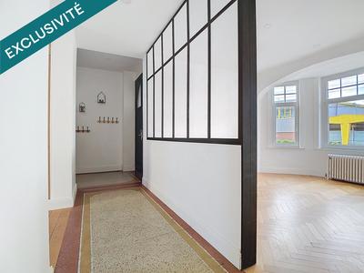 Maison - 297 m² - 14 pièces