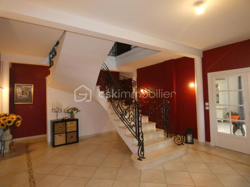 Maison d'architecte - 377 m² - 9 pièces