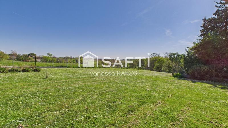 Maison - 265 m² - 8 pièces