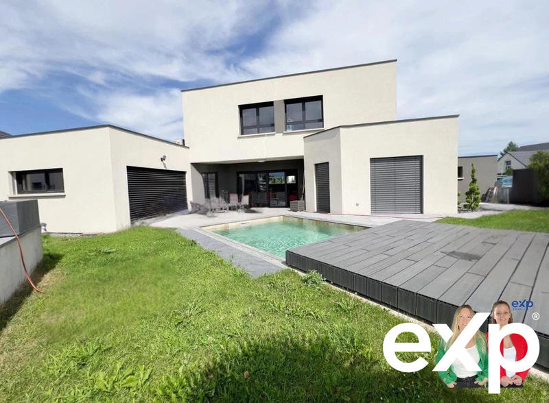 Maison - 234 m² - 7 pièces