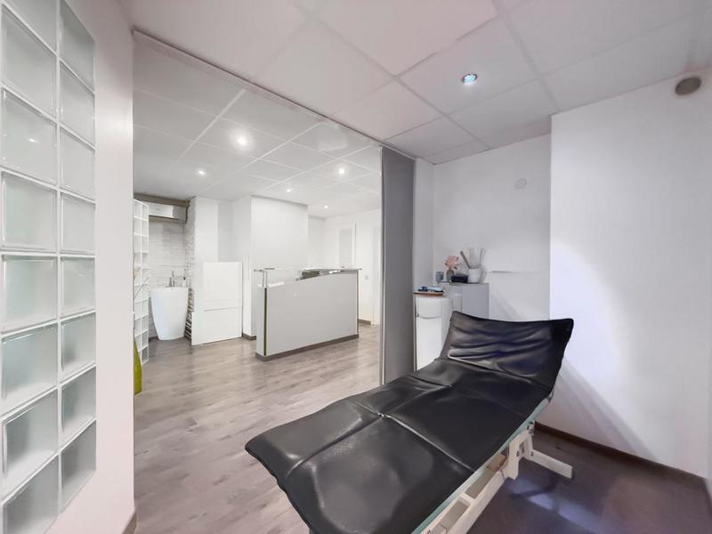 Appartement - 60 m² - 2 pièces