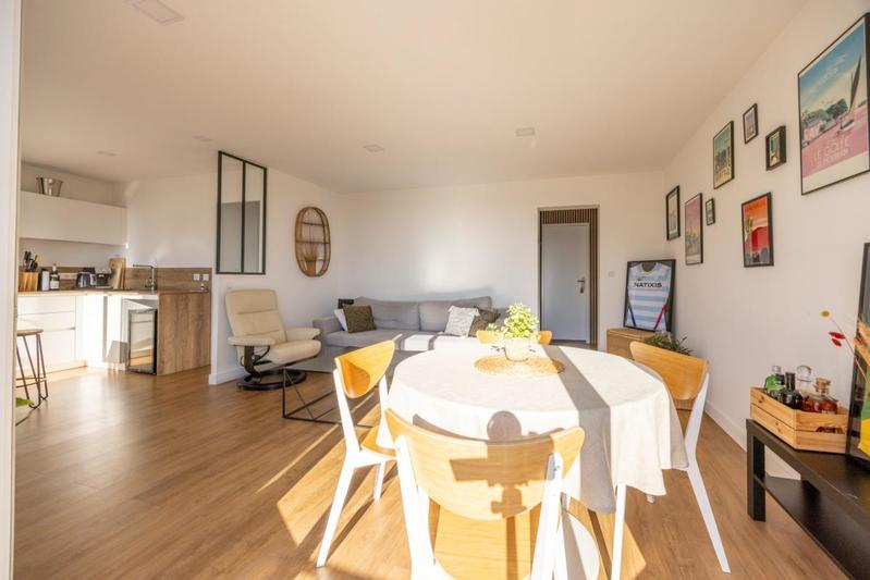 Appartement - 65 m² - 3 pièces