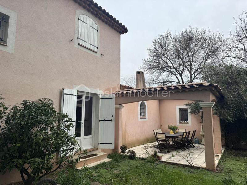 Villa - 117 m² - 6 pièces