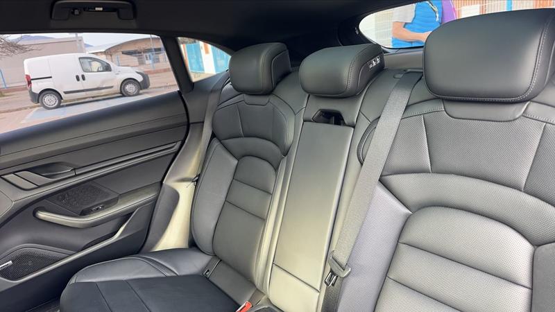 Porsche taycan 476 94kWh 4x4 Cross Turismo