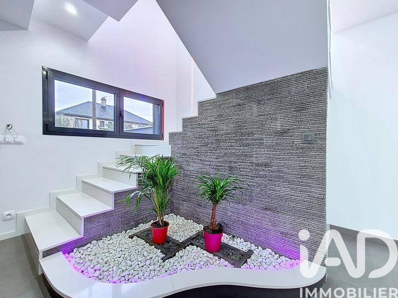 Maison - 159 m² - 7 pièces