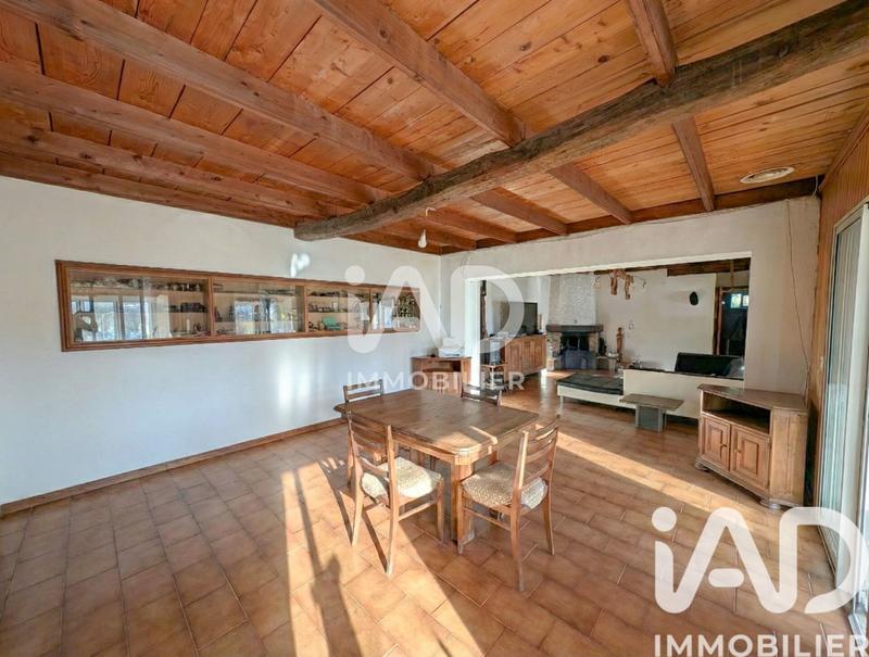 Maison - 122 m² - 4 pièces