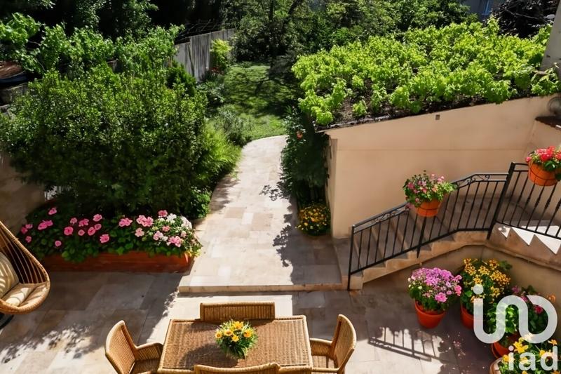 Maison - 167 m² - 8 pièces