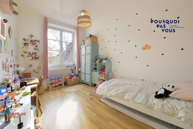 Appartement - 100 m² - 4 pièces