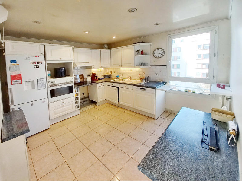 Appartement - 80 m² - 4 pièces