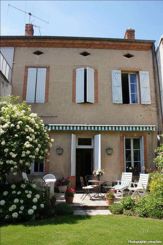 Maison - 220 m² - 6 pièces