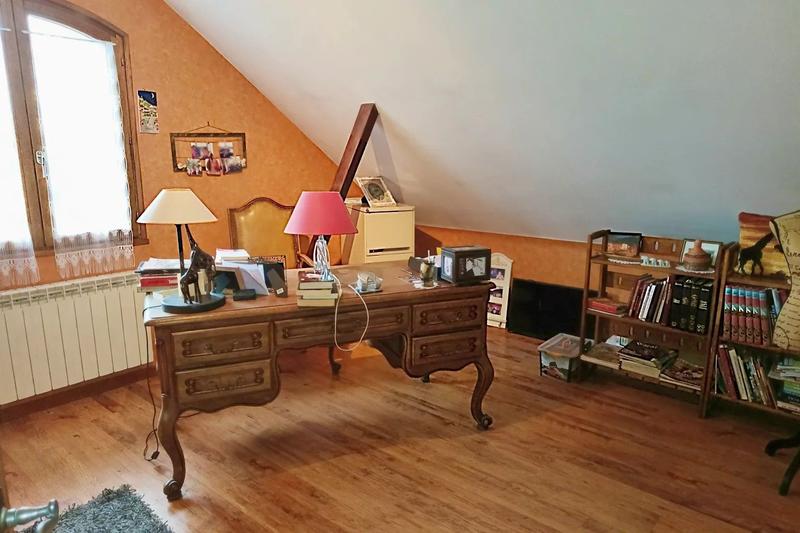 Maison - 168 m² - 7 pièces