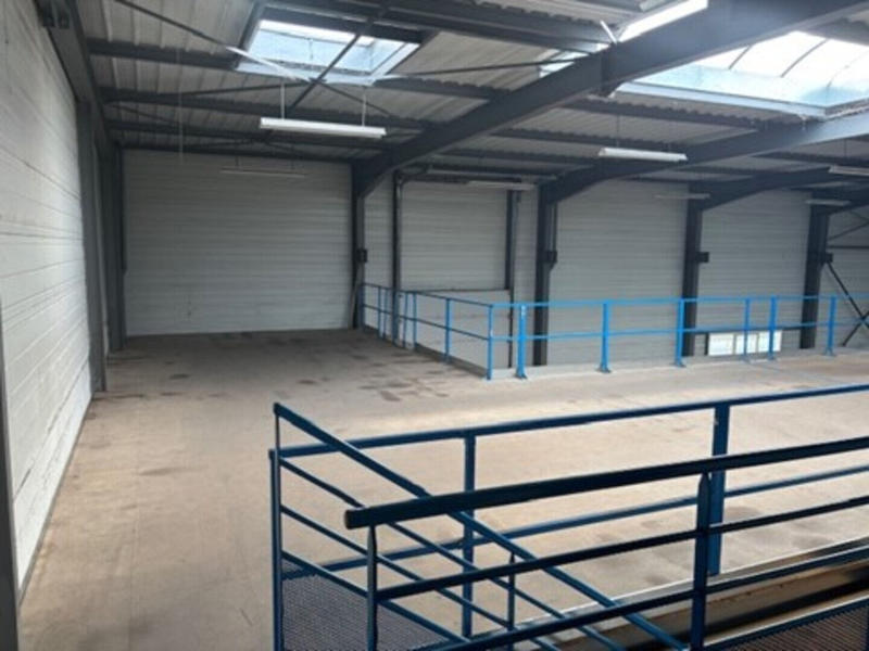 Local d'activité / Entrepôt - 580 m²