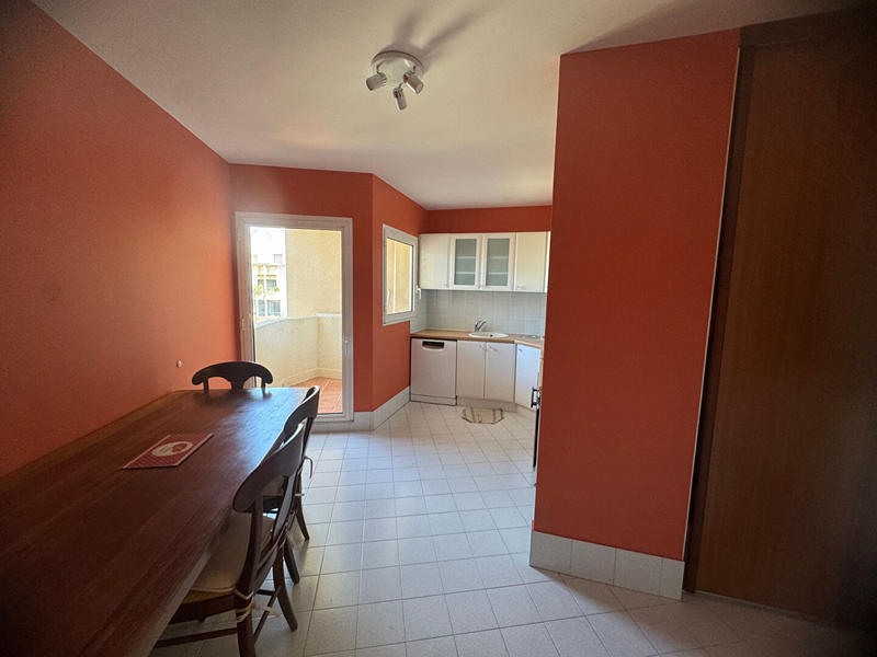 Appartement - 100 m² - 4 pièces