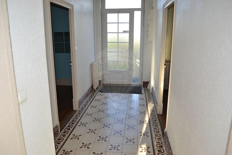 Maison - 187 m² - 7 pièces