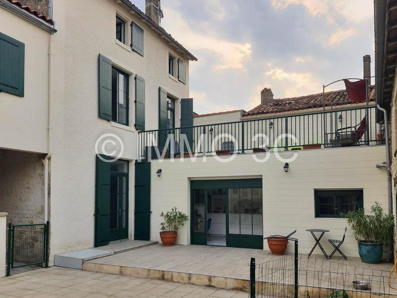 Maison de ville - 190 m² - 7 pièces