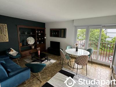 Chambre - 9 m² - 1 pièce