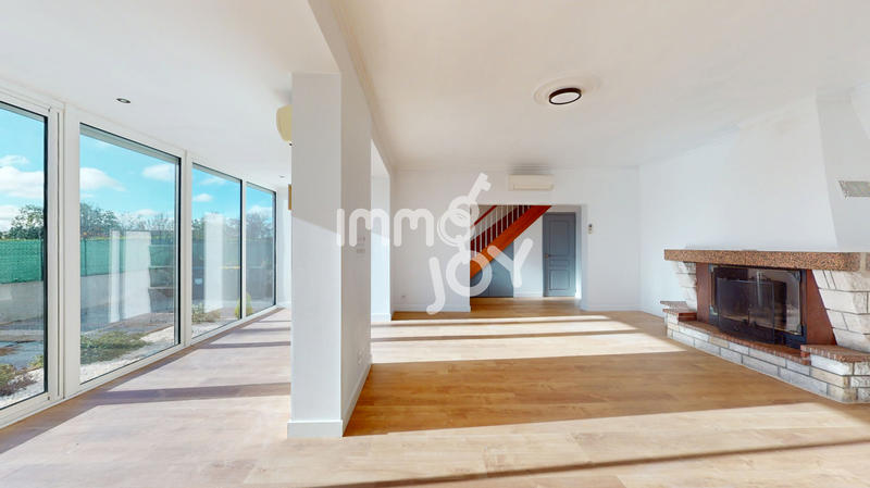 Maison - 156 m² - 6 pièces