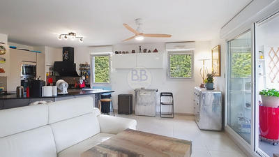 Appartement - 77 m² - 3 pièces