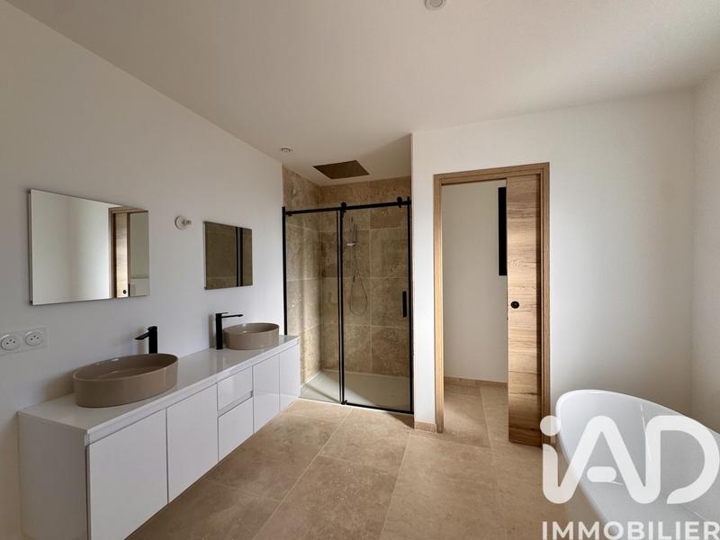 Maison de maîtres - 250 m² - 5 pièces