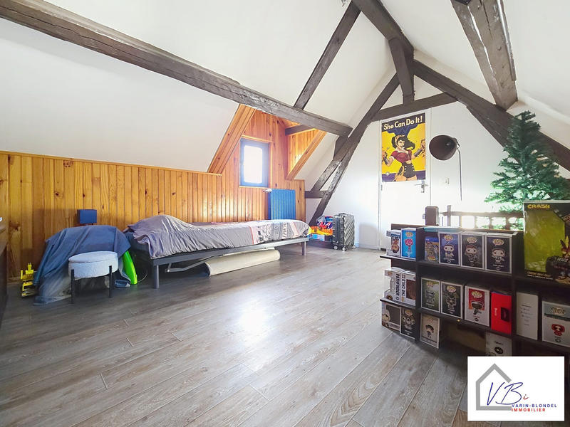 Maison - 104 m² - 4 pièces