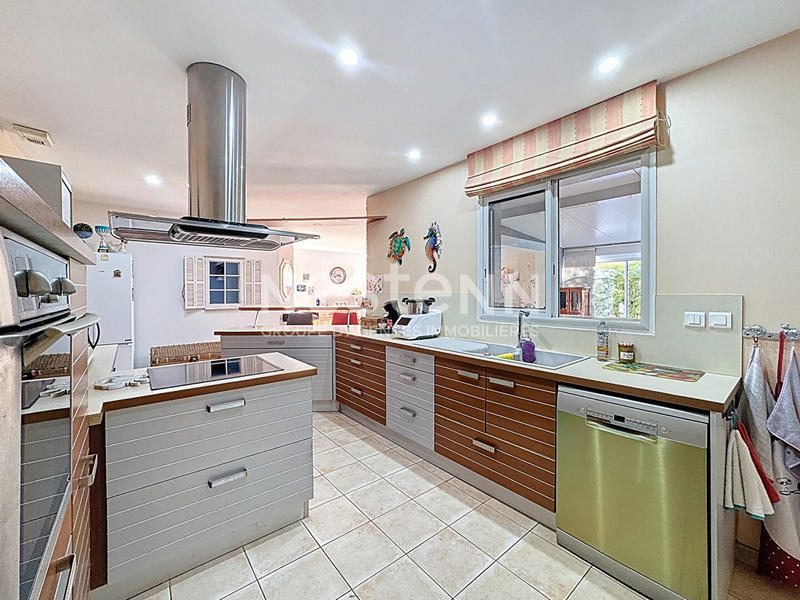 Maison - 157 m² - 6 pièces