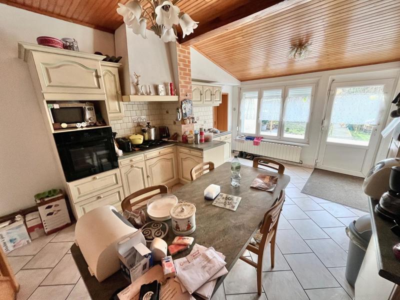 Maison - 98 m² - 5 pièces