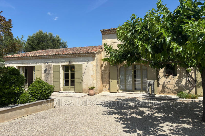 Maison - 260 m² - 7 pièces