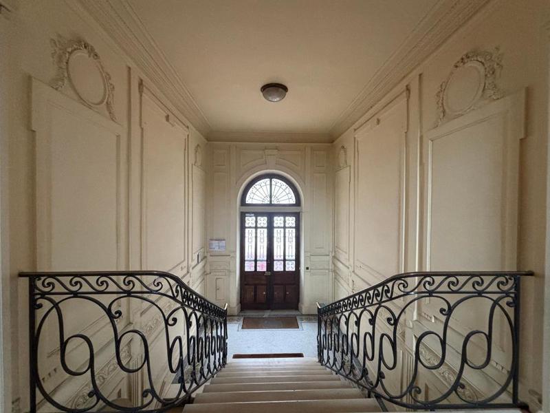 Appartement - 81 m² - 3 pièces