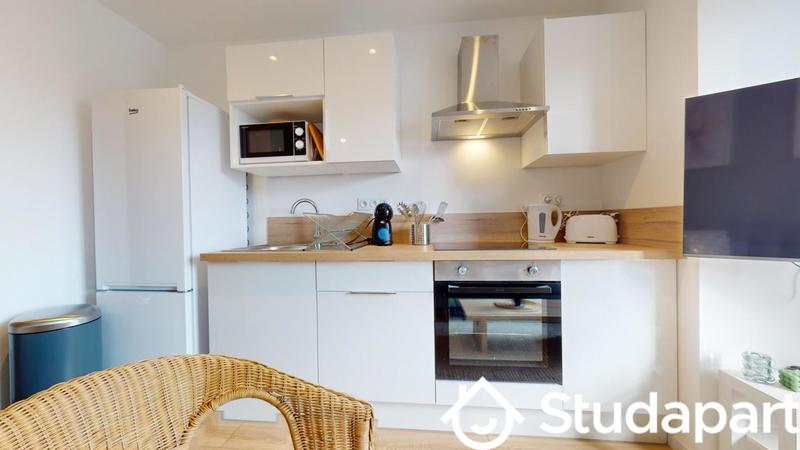 Chambre - 9 m² - 1 pièce