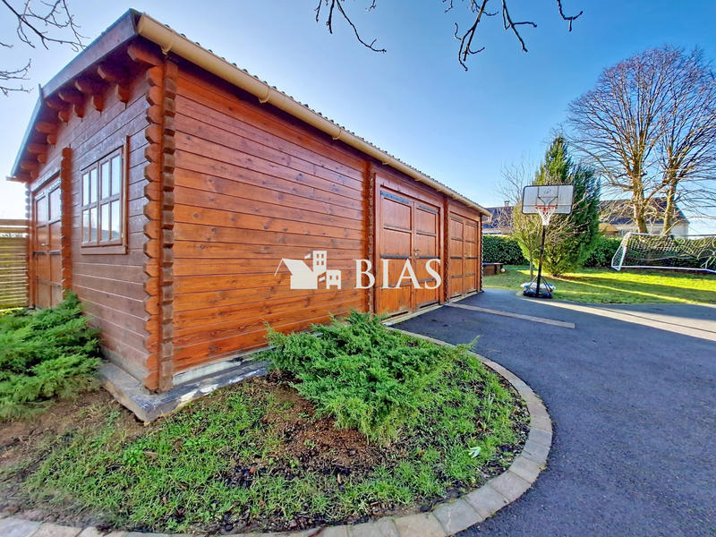 Maison ancienne - 210 m² - 9 pièces