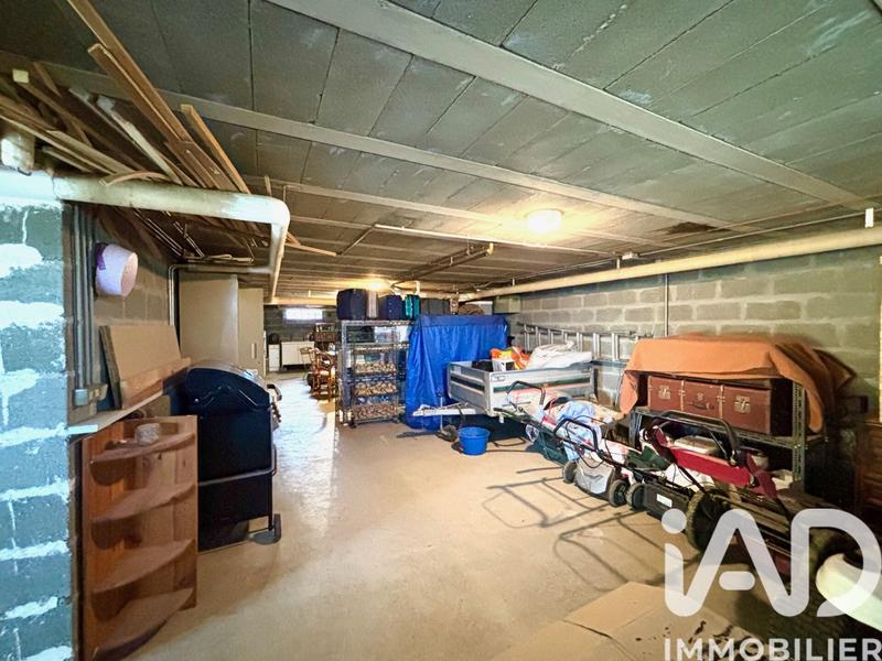 Maison - 180 m² - 9 pièces