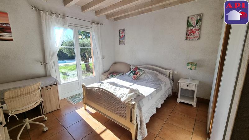 Demeure - 335 m² - 10 pièces