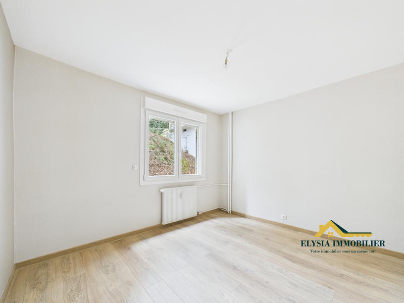 Appartement - 85 m² - 4 pièces