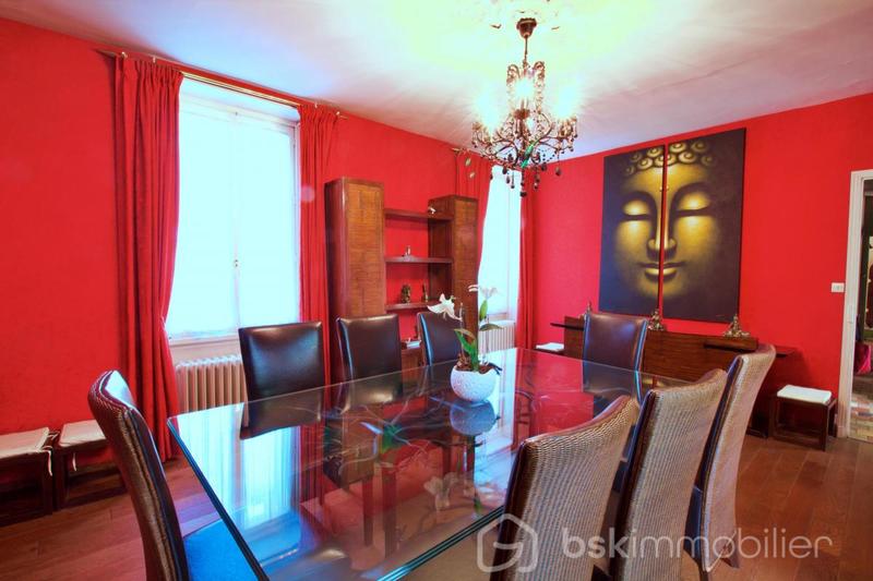 Maison de maîtres - 317 m² - 11 pièces