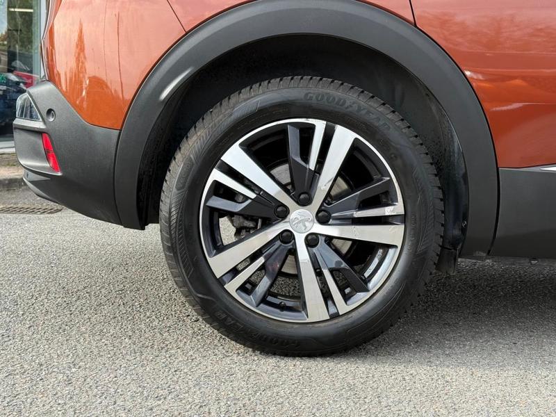 Peugeot 3008 Puretech 130ch s&amp;S Eat8 Allure