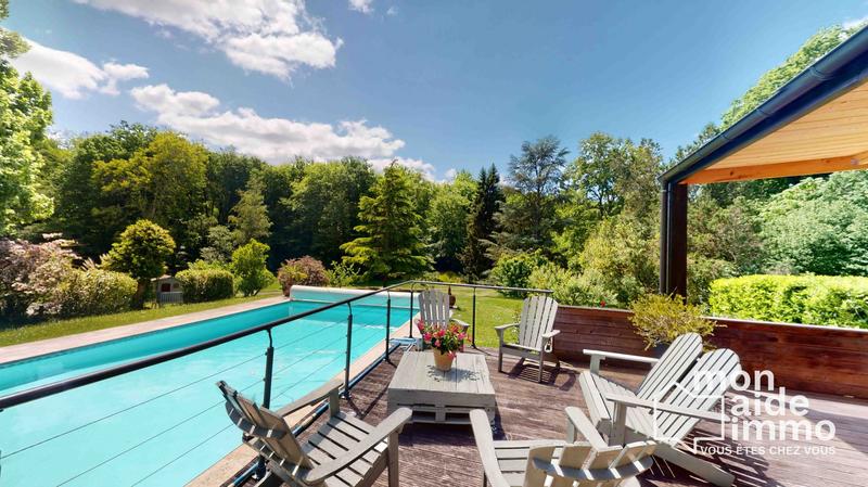 Maison ancienne - 275 m² - 7 pièces