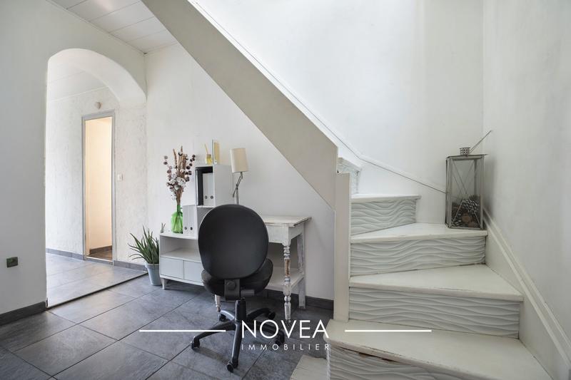 Appartement - 95 m² - 5 pièces