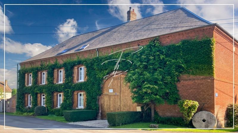 Demeure - 368 m² - 11 pièces