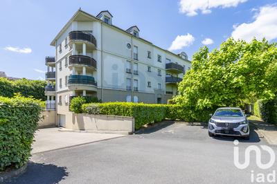 Appartement - 90 m² - 4 pièces