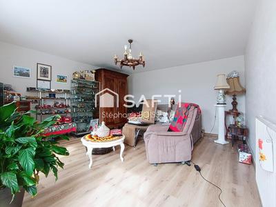 Maison - 94 m² - 4 pièces