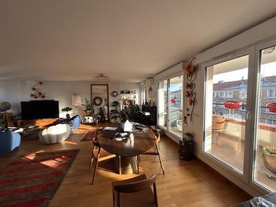 Duplex - 122 m² - 5 pièces